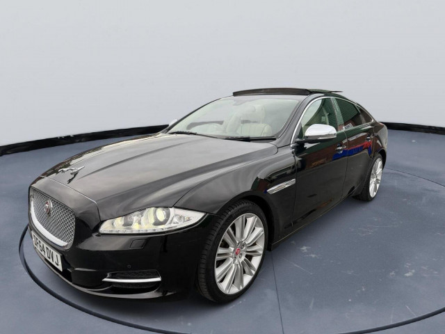 JAGUAR XJ