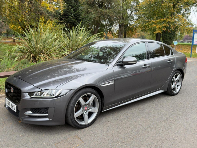 JAGUAR XE