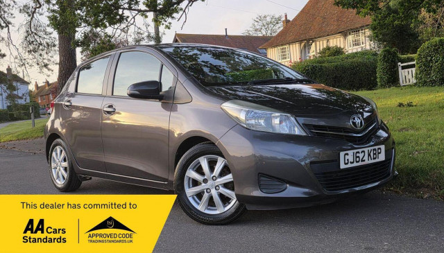TOYOTA YARIS 1.33 Dual VVT-i TR Euro 5 5dr