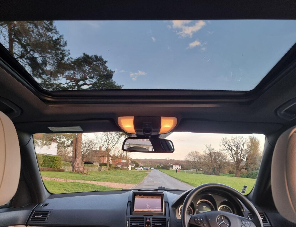 MERCEDES-BENZ C CLASS