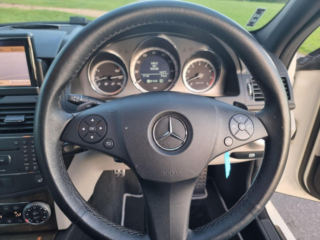 MERCEDES-BENZ C CLASS