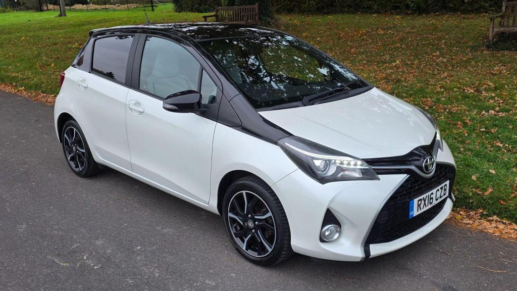 TOYOTA YARIS