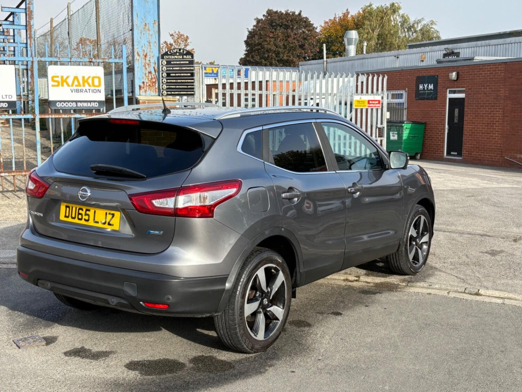 NISSAN QASHQAI