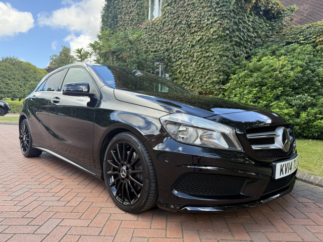 MERCEDES-BENZ A CLASS 2.1 A220 CDI AMG Sport
