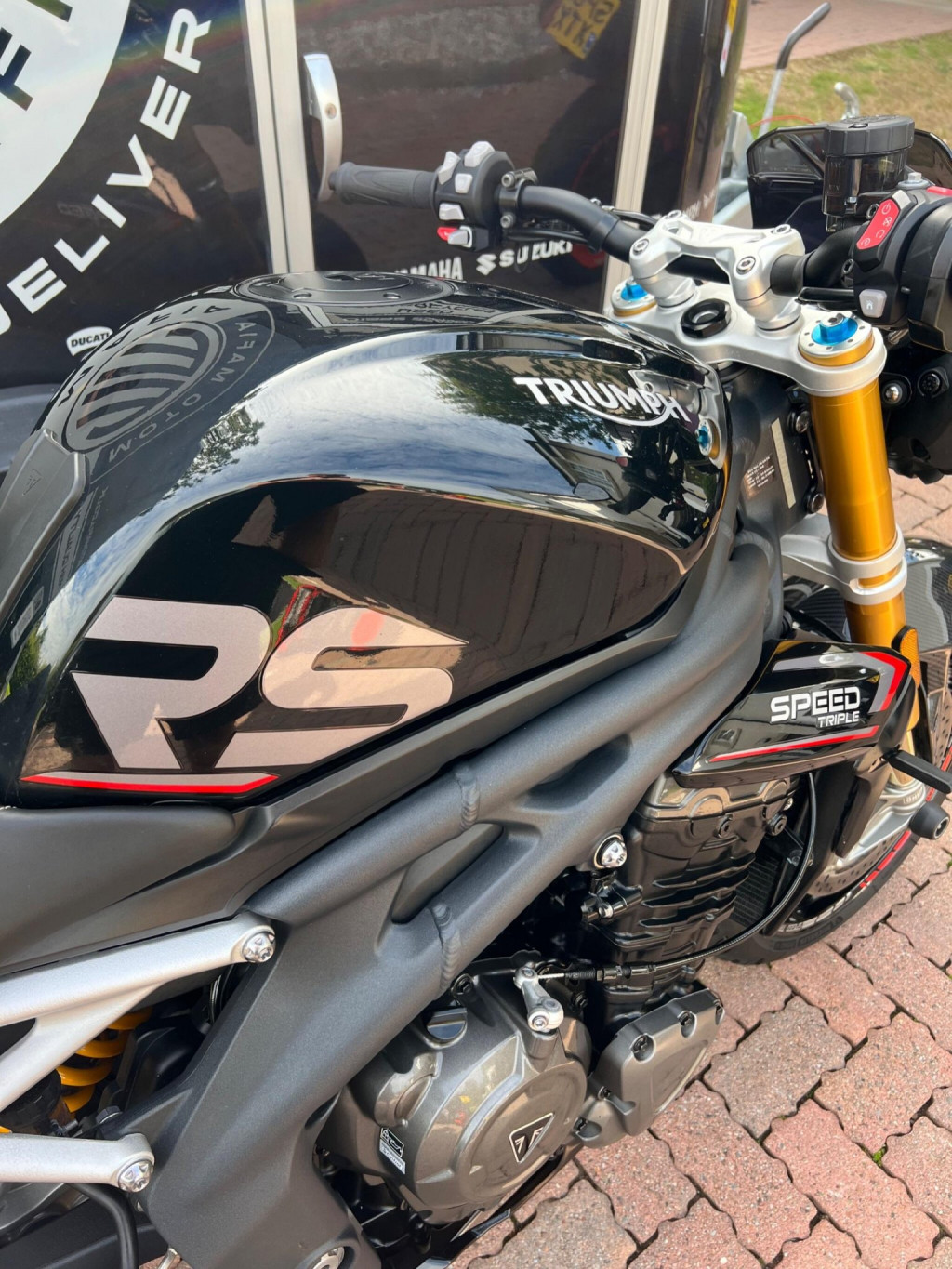 TRIUMPH SPEED TRIPLE 1200