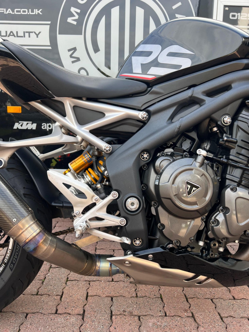 TRIUMPH SPEED TRIPLE 1200