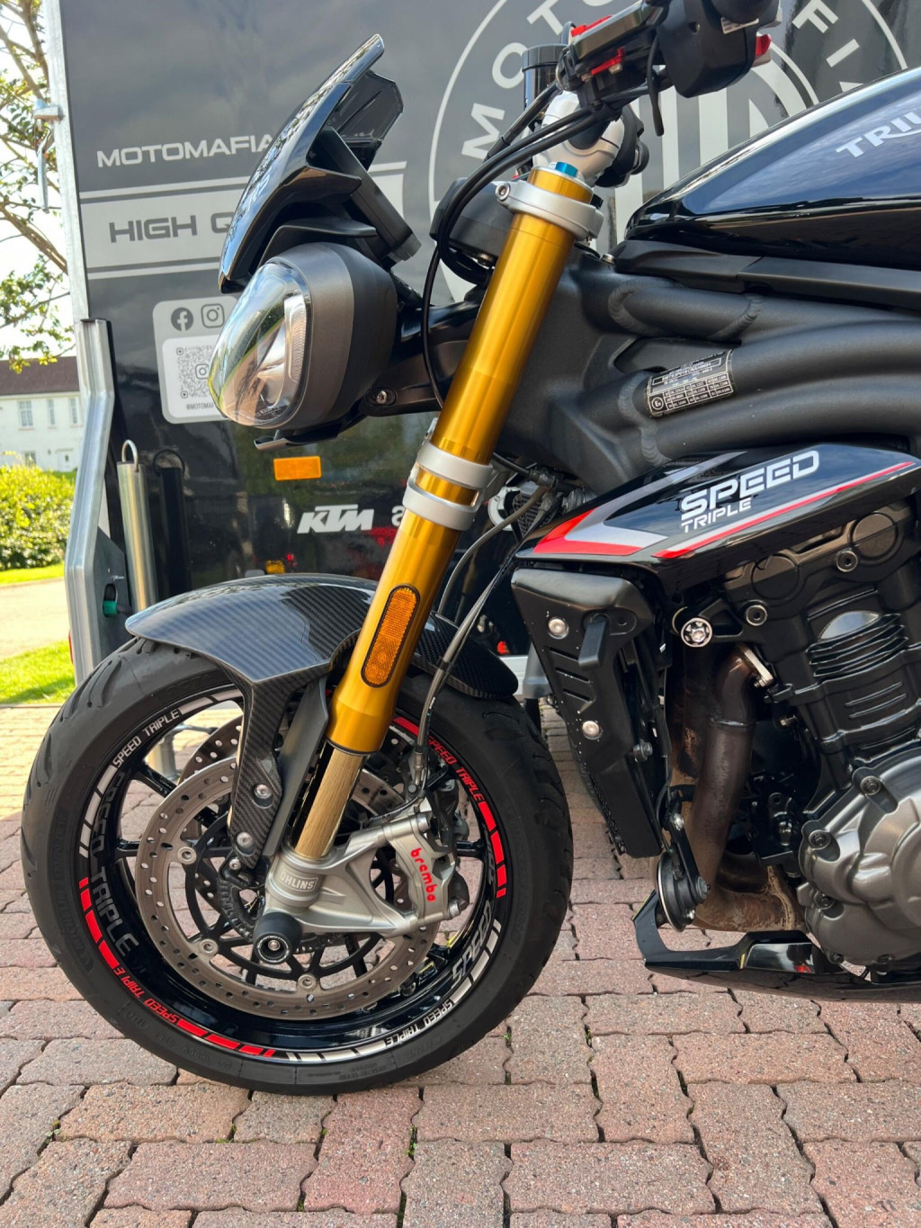 TRIUMPH SPEED TRIPLE 1200