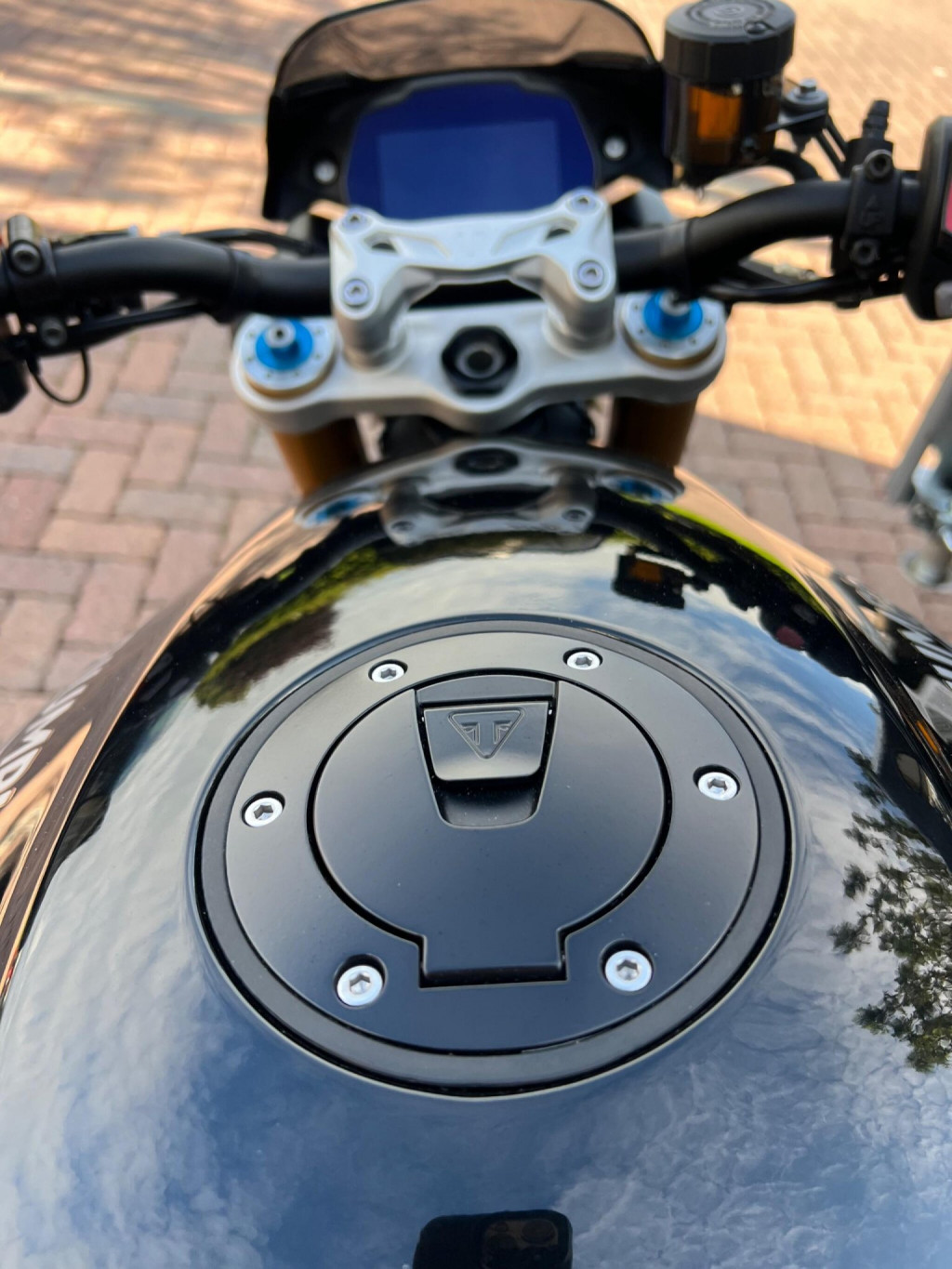 TRIUMPH SPEED TRIPLE 1200