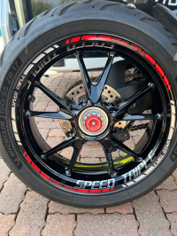 TRIUMPH SPEED TRIPLE 1200