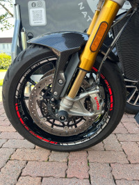 TRIUMPH SPEED TRIPLE 1200