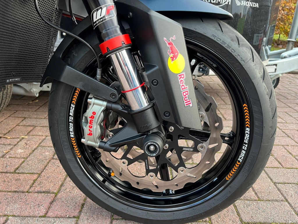 KTM 1290 SUPER DUKE R