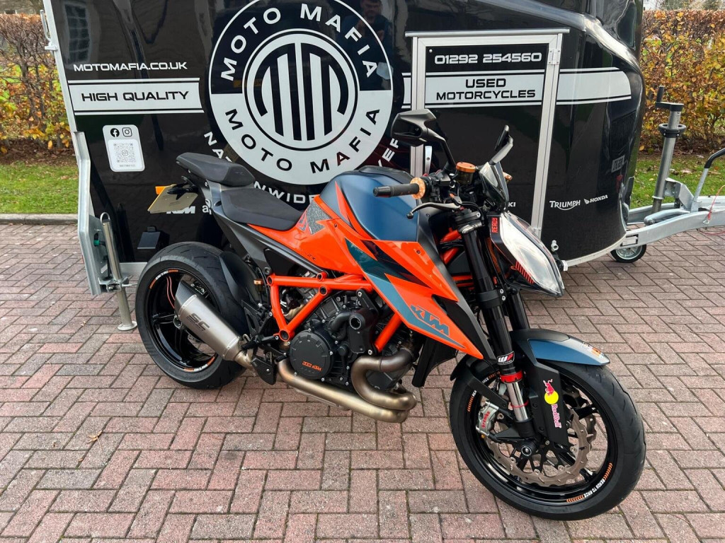 KTM 1290 SUPER DUKE R