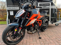 KTM 1290 SUPER DUKE R