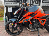 KTM 1290 SUPER DUKE R