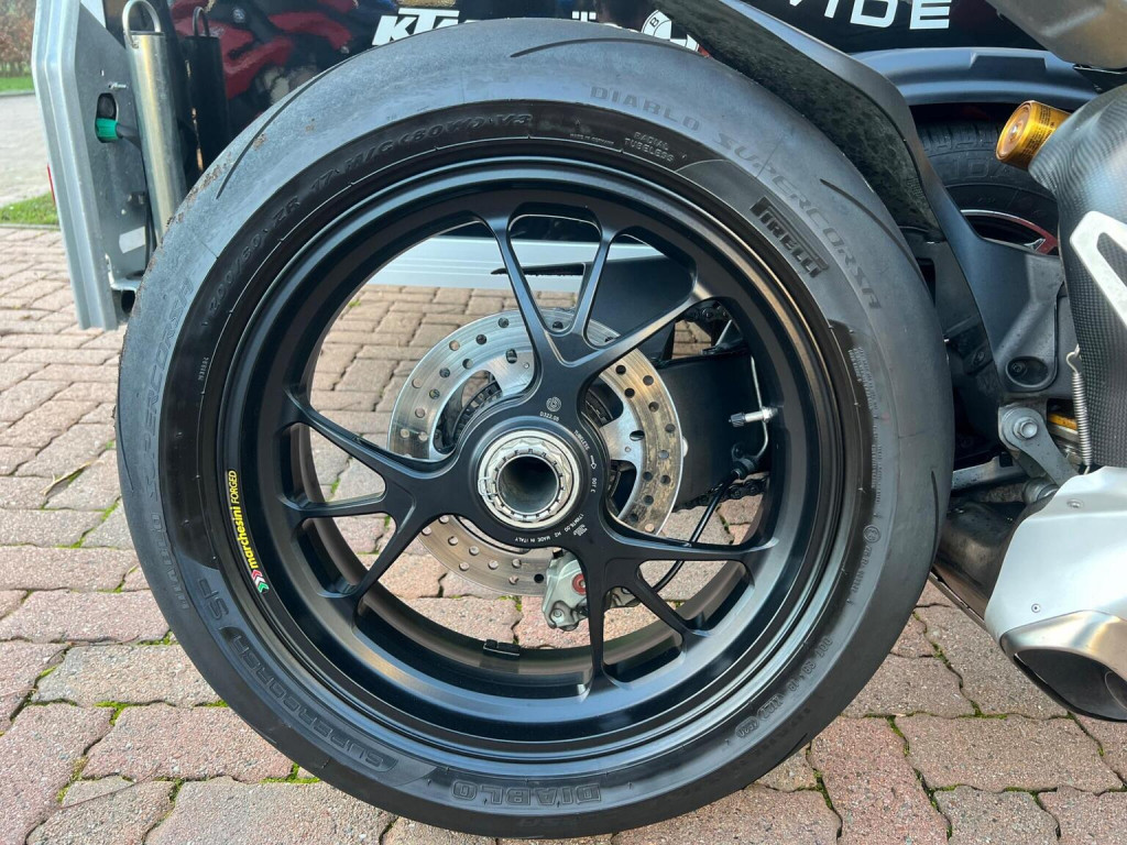 DUCATI PANIGALE V4R