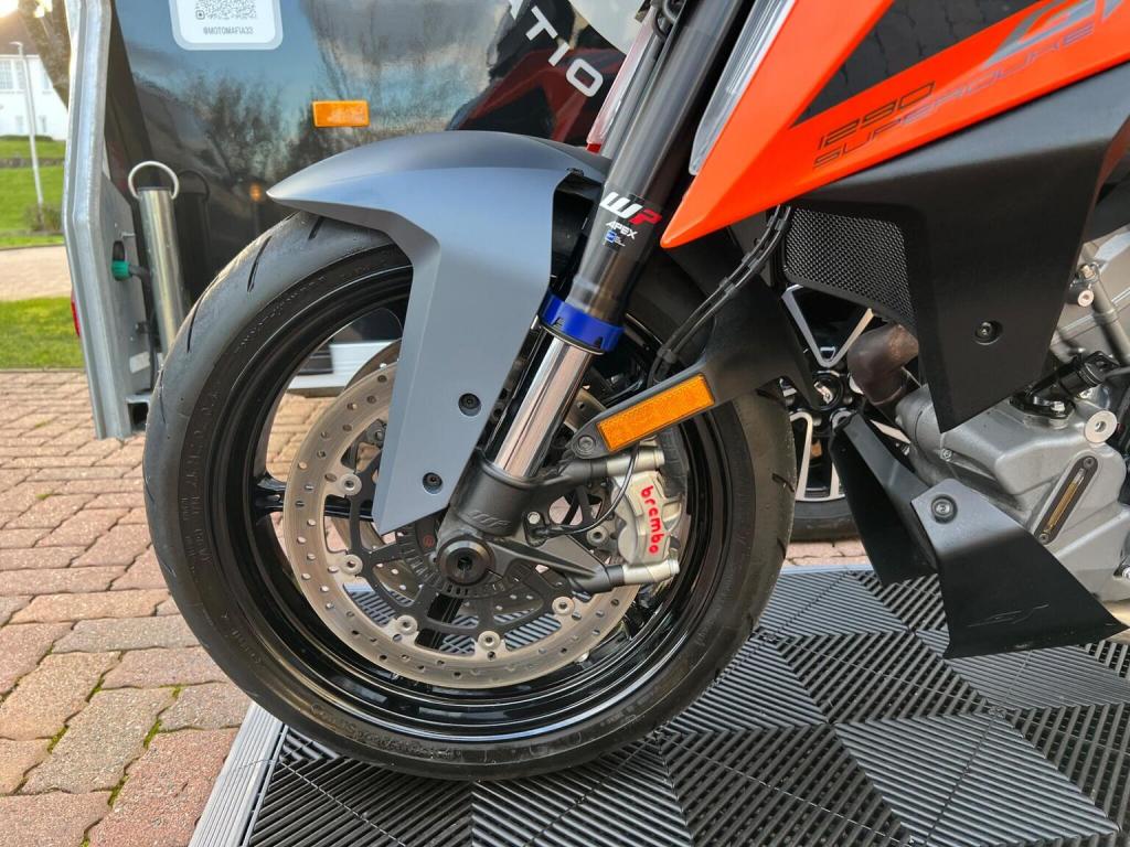 KTM 1290 SUPER DUKE GT