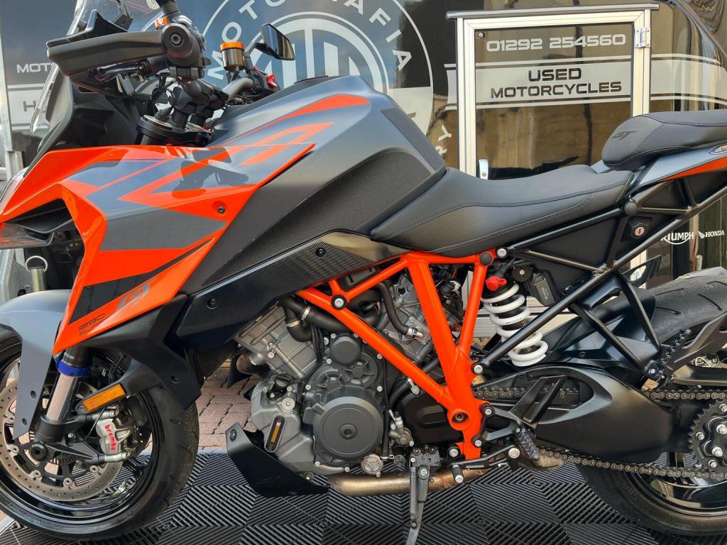 KTM 1290 SUPER DUKE GT