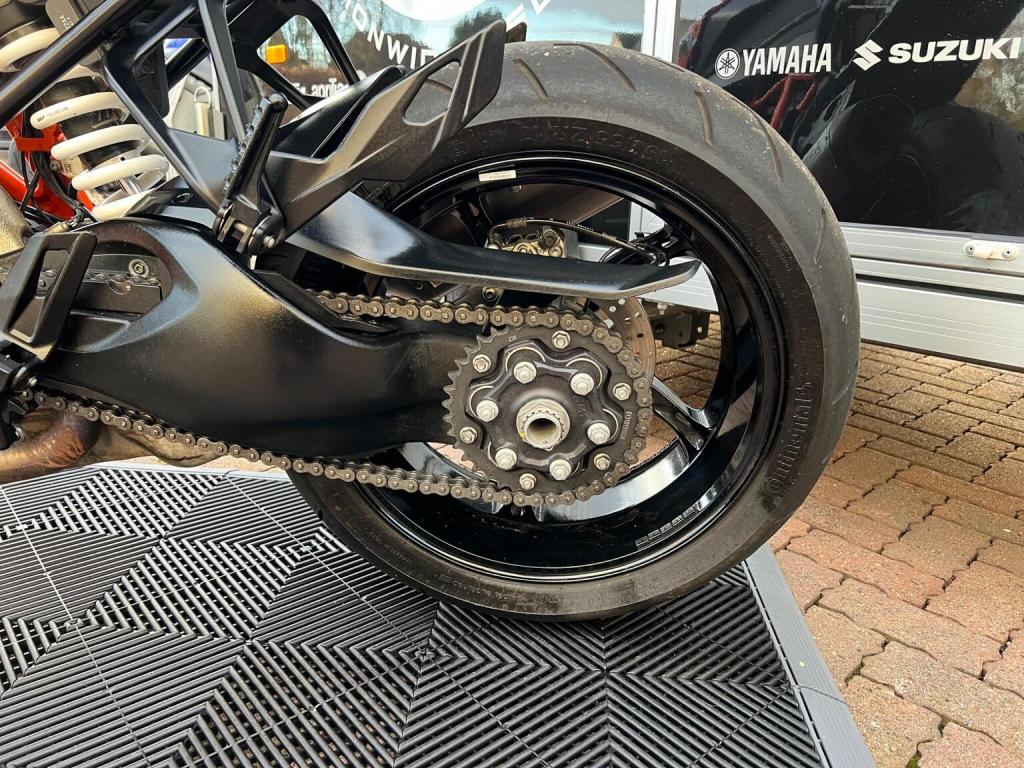 KTM 1290 SUPER DUKE GT