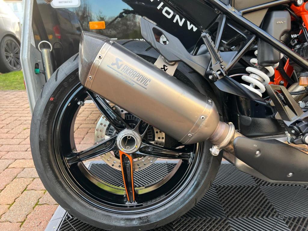 KTM 1290 SUPER DUKE GT