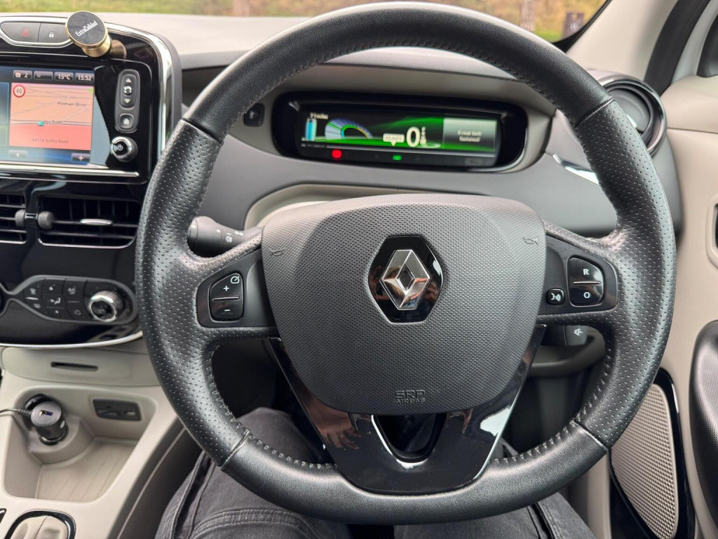 RENAULT ZOE