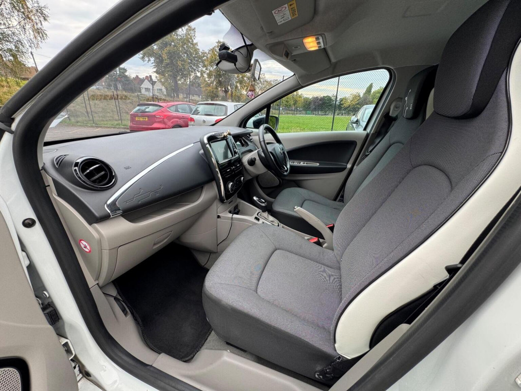 RENAULT ZOE