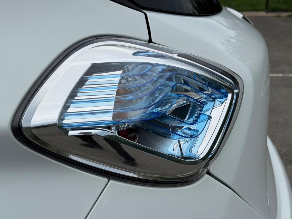 RENAULT ZOE