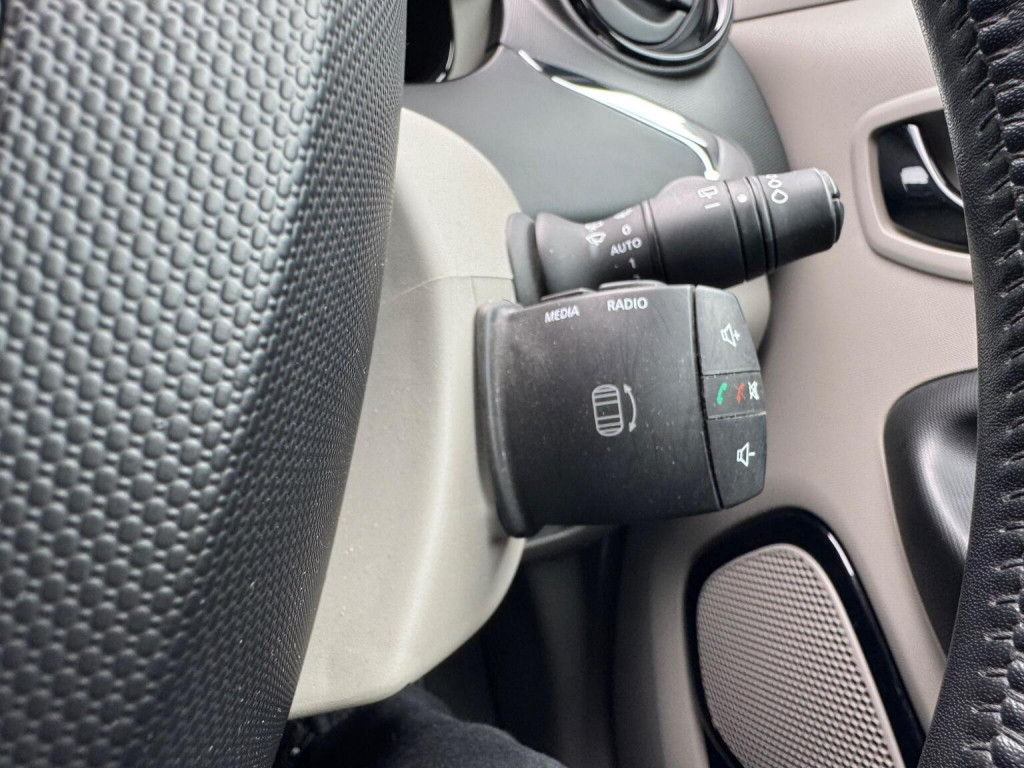 RENAULT ZOE