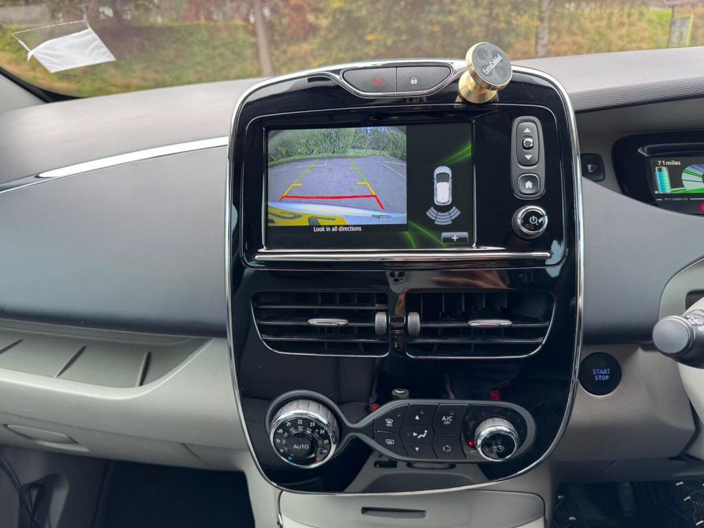 RENAULT ZOE