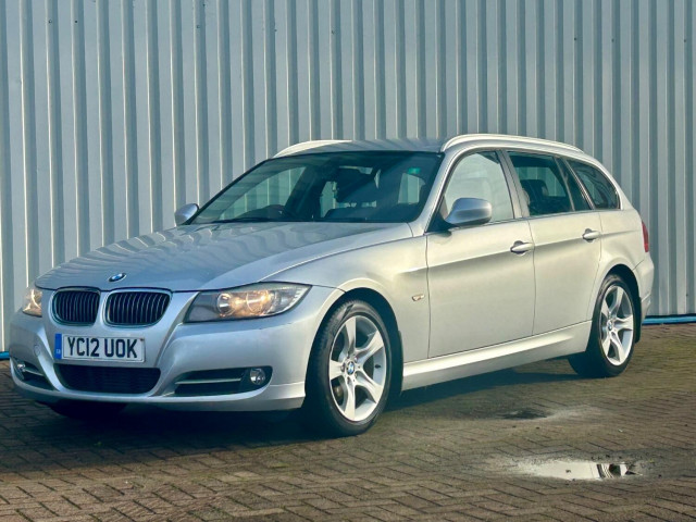 BMW 3 SERIES 2.0 320d Exclusive Edition