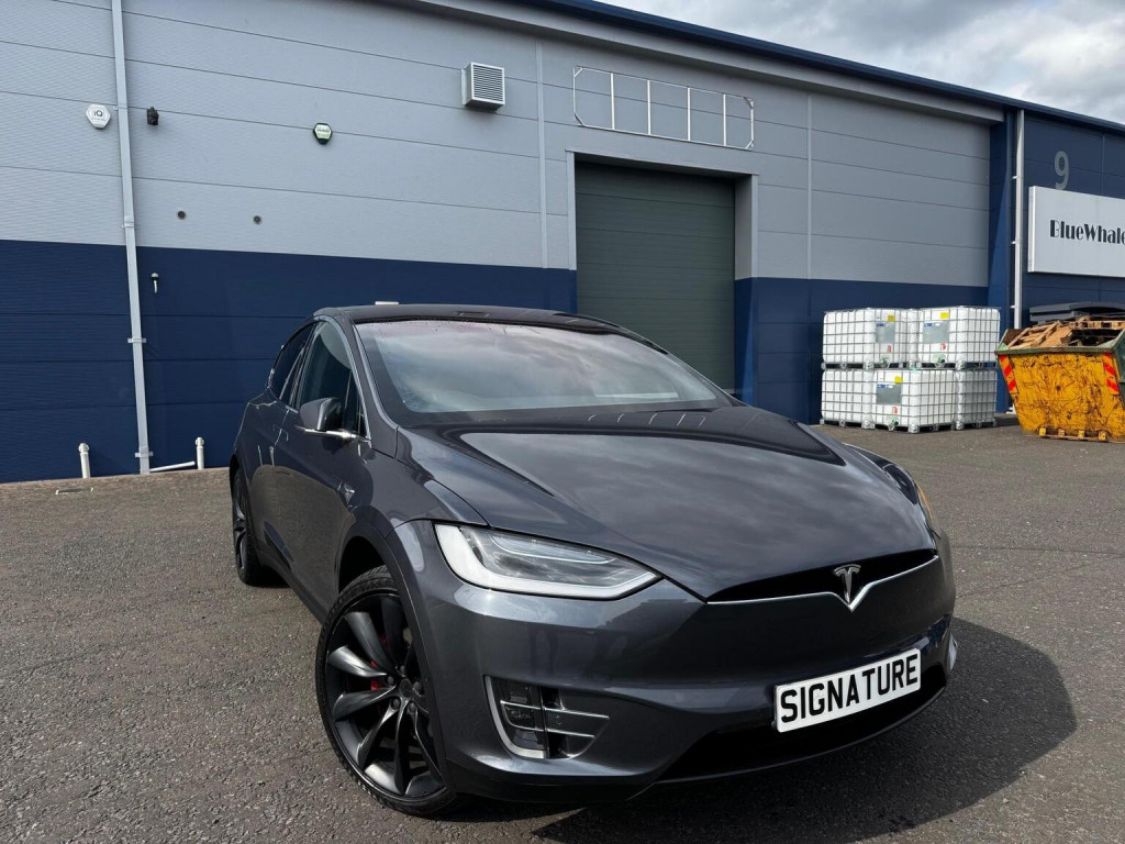 TESLA MODEL X