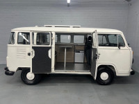 VOLKSWAGEN CAMPERVAN