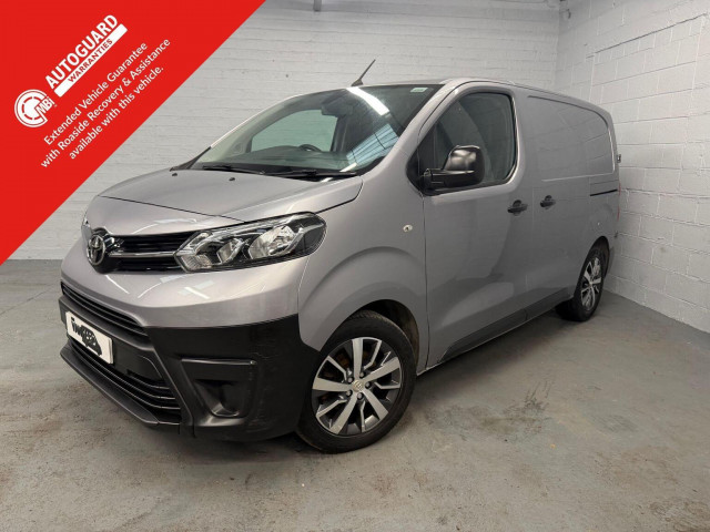 TOYOTA PROACE