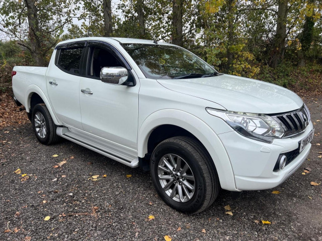 MITSUBISHI L200 2.4 DI-D DC Warrior 4WD Euro 6 4dr