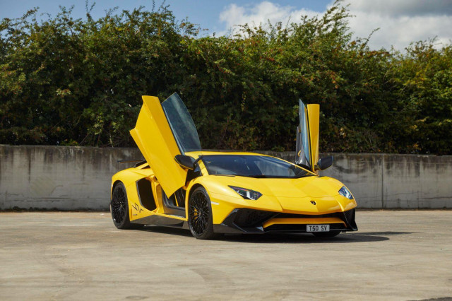 LAMBORGHINI AVENTADOR 6.5 V12 LP 750-4 Superveloce