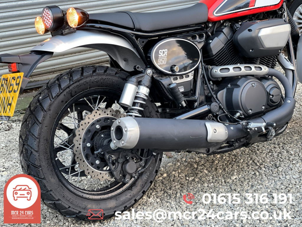 YAMAHA SCR 950