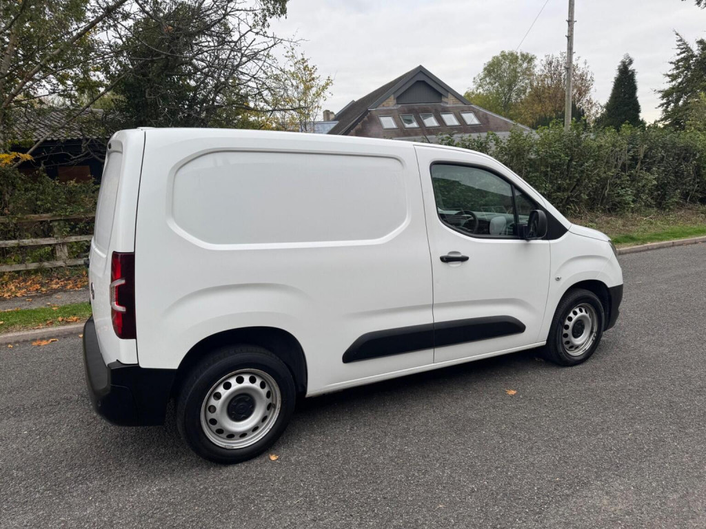 VAUXHALL COMBO