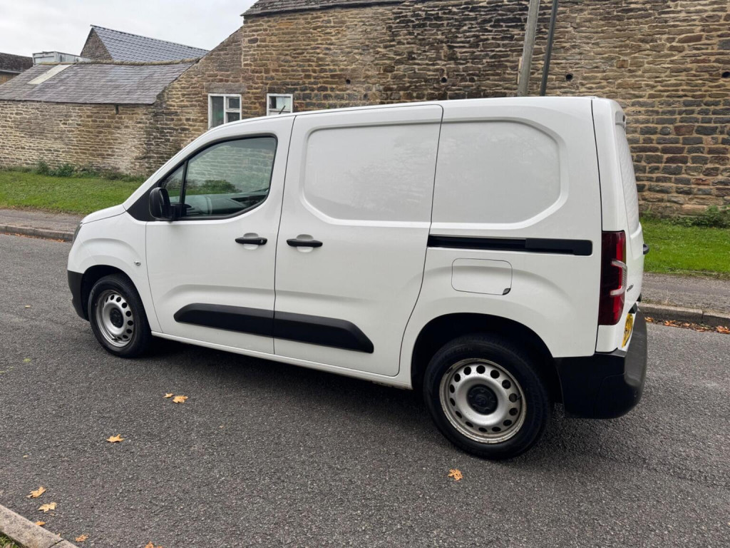 VAUXHALL COMBO