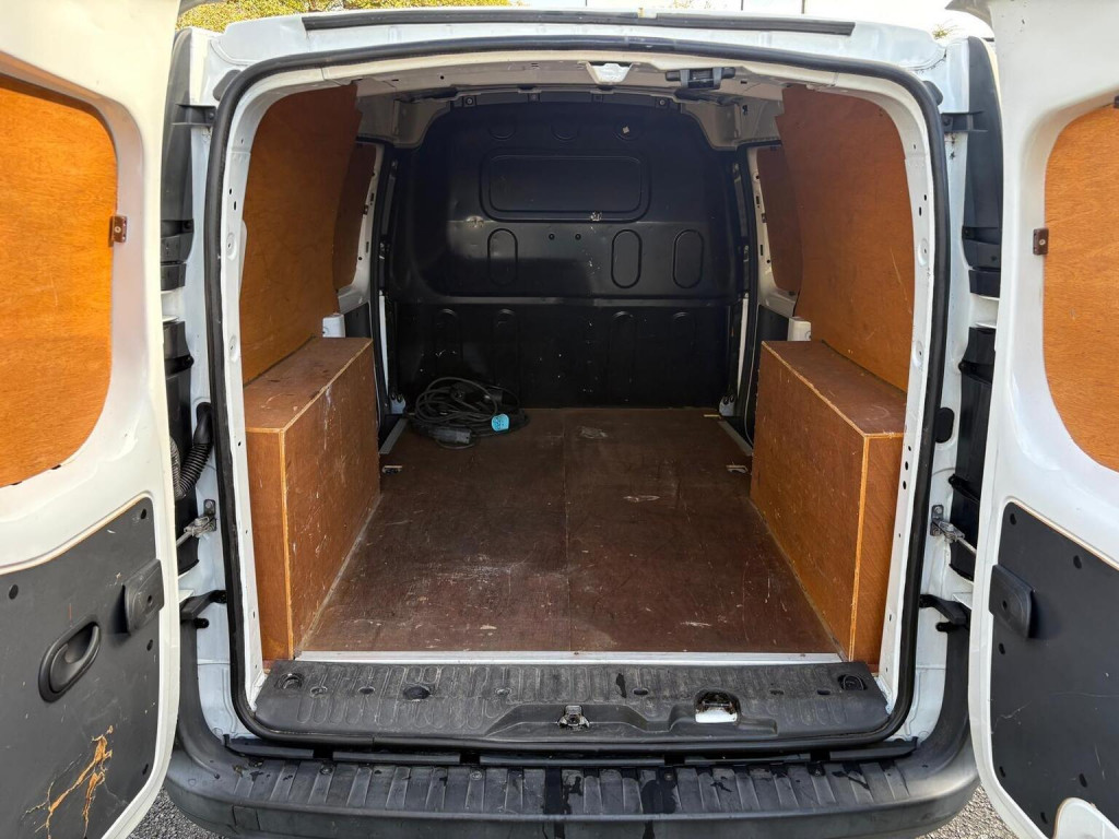 RENAULT KANGOO MAXI