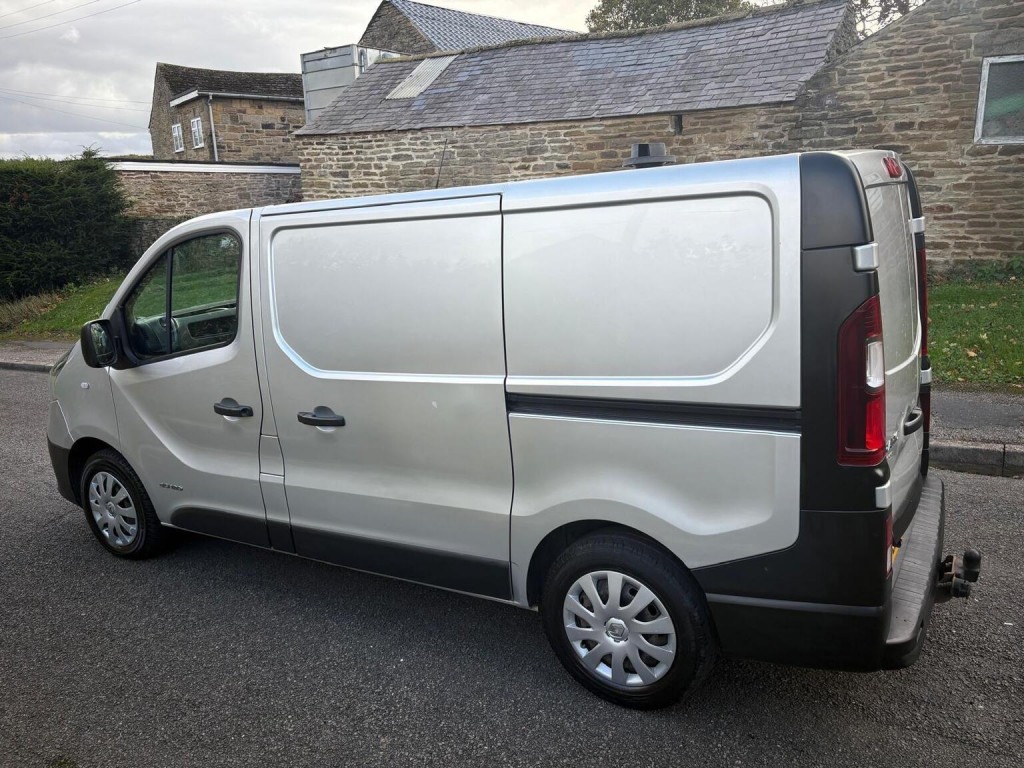 RENAULT TRAFIC