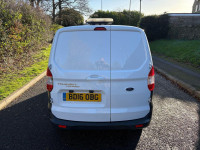 FORD TRANSIT COURIER