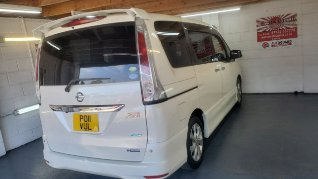 NISSAN SERENA