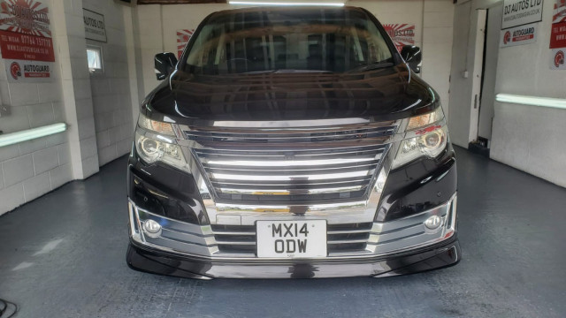 NISSAN ELGRAND