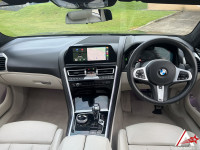 BMW 8 SERIES