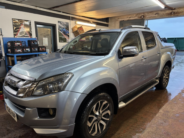 ISUZU D-MAX