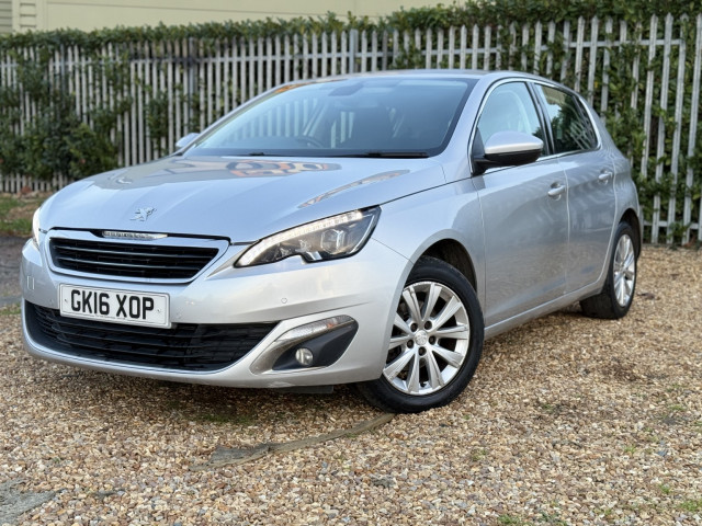 PEUGEOT 308