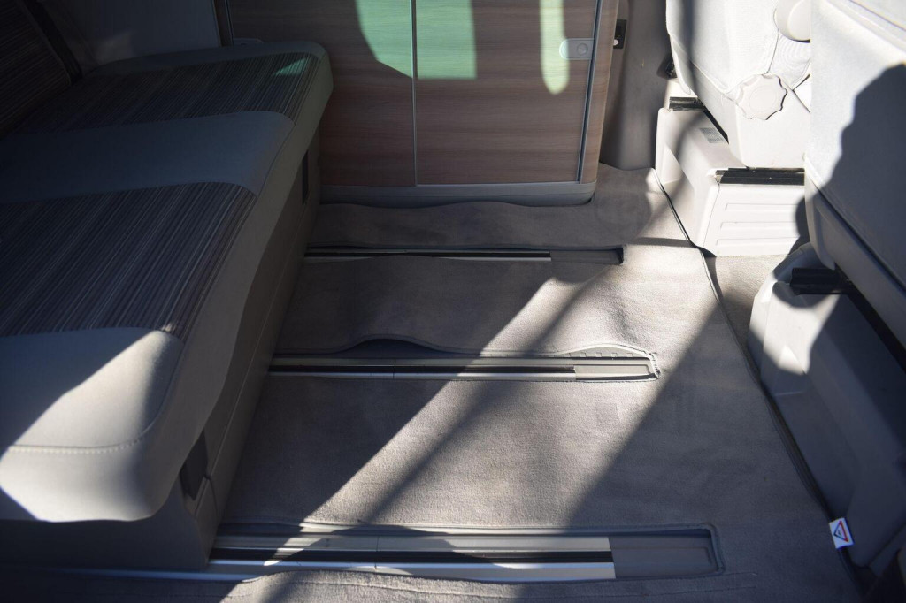 VOLKSWAGEN CALIFORNIA