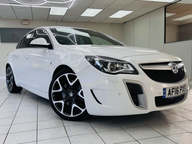 VAUXHALL INSIGNIA 2.8 i Turbo V6 VXR SuperSport