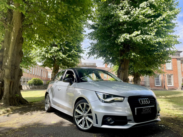 AUDI A1 1.6 TDI S line Style Edition