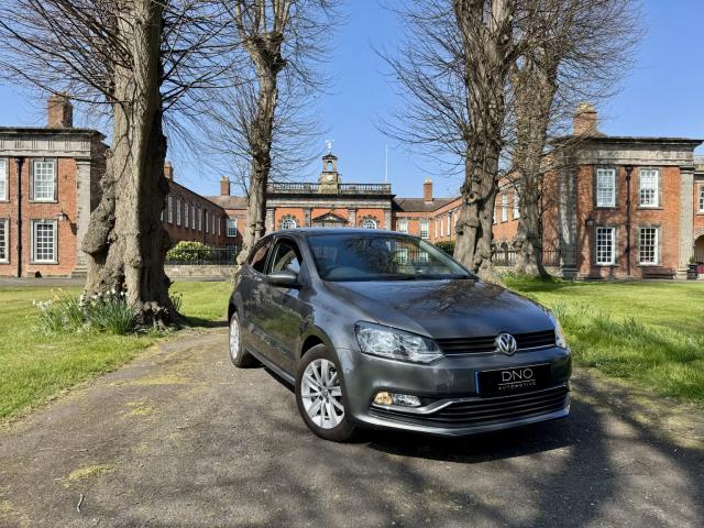 VOLKSWAGEN POLO 1.2 TSI BlueMotion Tech SE