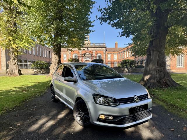VOLKSWAGEN POLO 1.2 TSI BlueMotion Tech SE